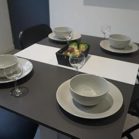 Apartment Cosy T2 Wifi Parking Proche Gare Centre Saint-Quentin (Aisne)